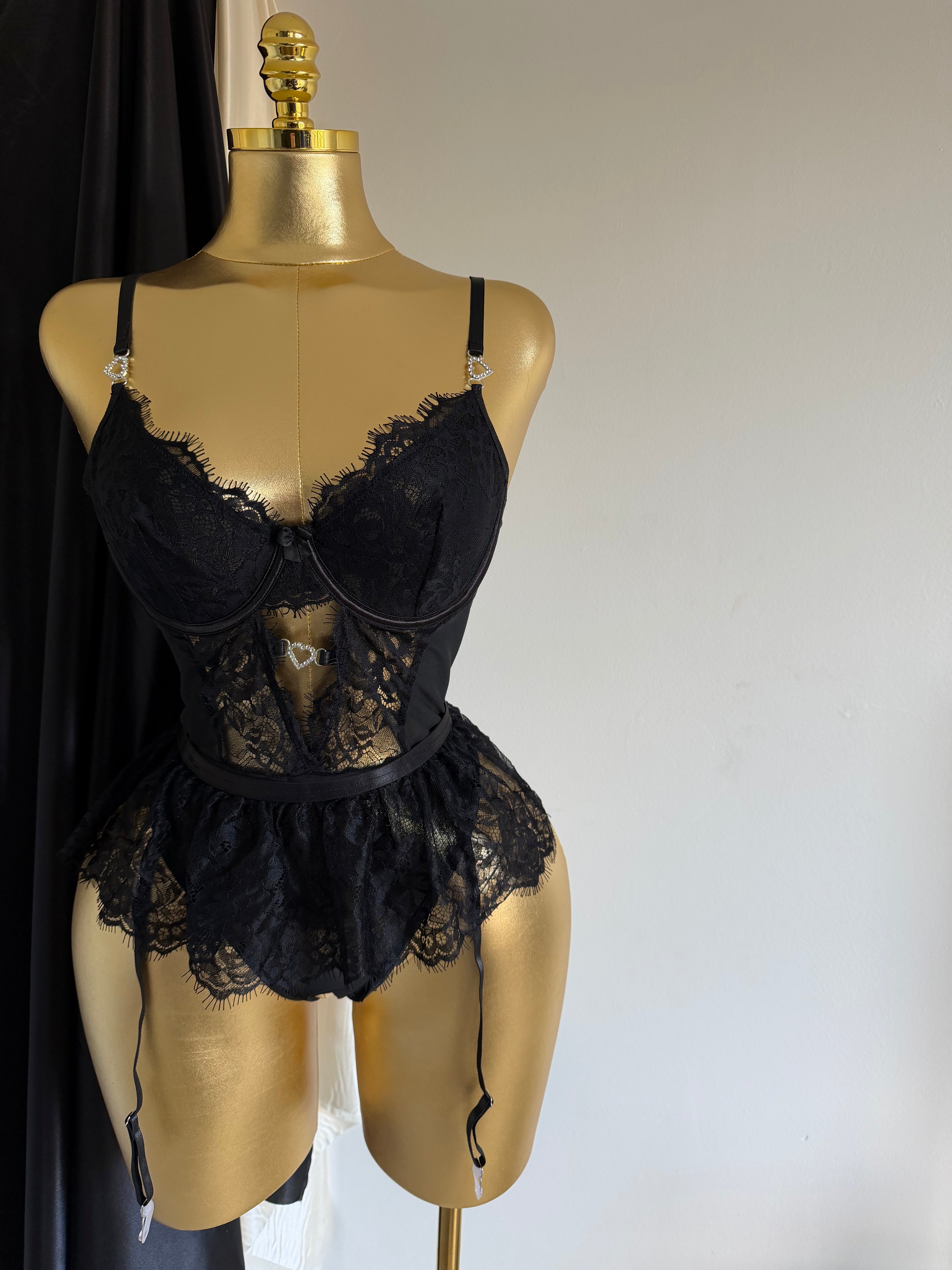 Ensemble "Nuit Impériale" – L’Élégance du Noir Absolu