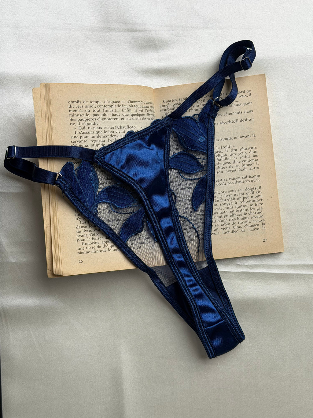 Ensemble de lingerie fine bleu