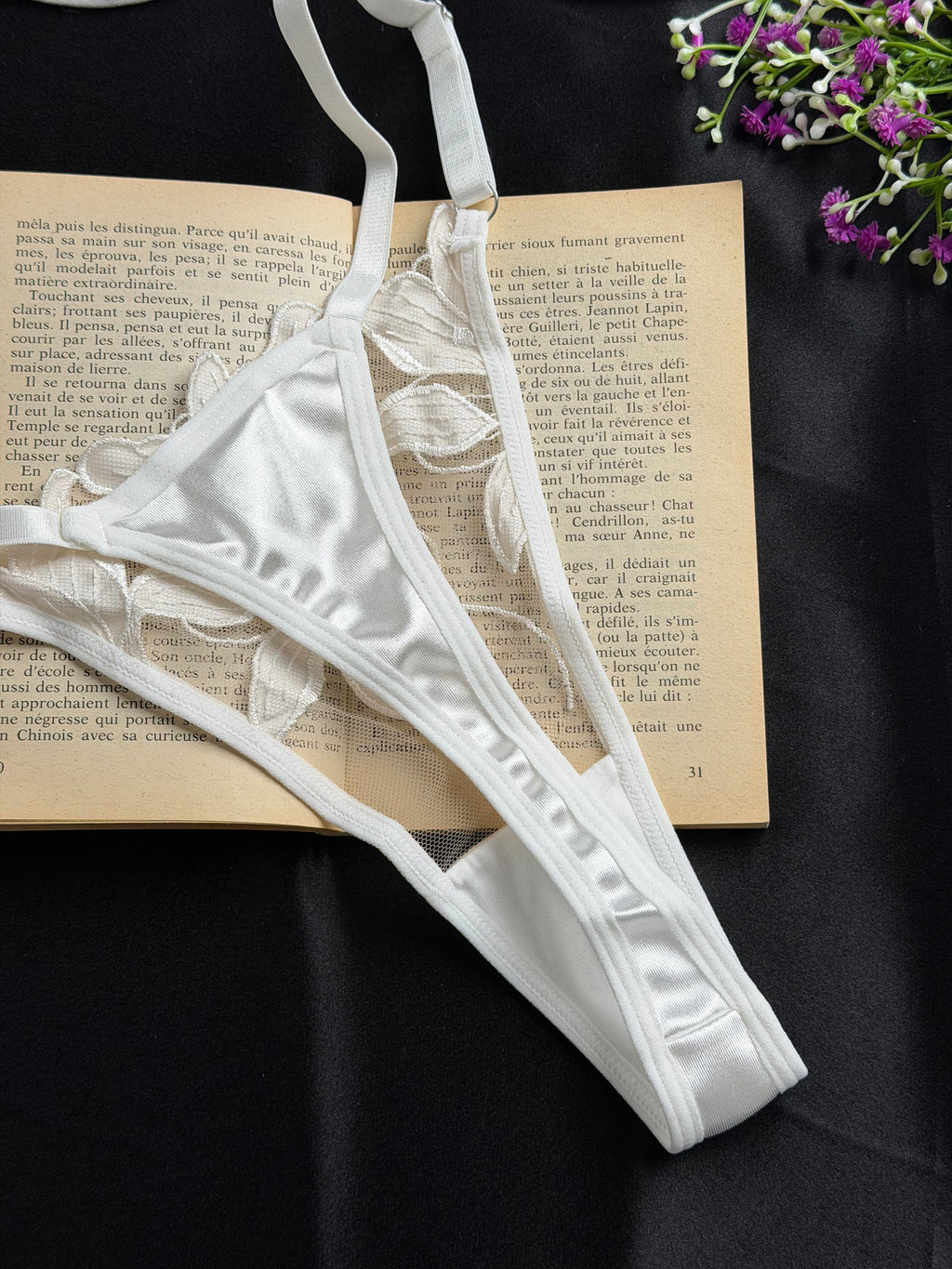 Ensemble de lingerie fine blanc
